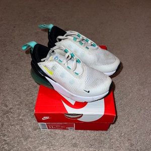 Nike Air Max 270 SIZE 11C